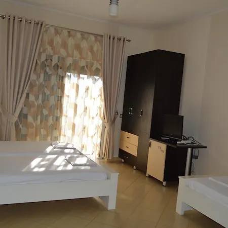 Tirana 4* 사밀
