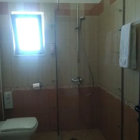 Tirana 4* 사밀